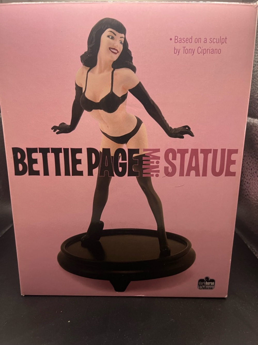 Bettie Page Mini Statue - Black & Nude Pin-Up Figurine